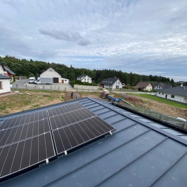 Fotovoltaická elektrárna - rovná střecha